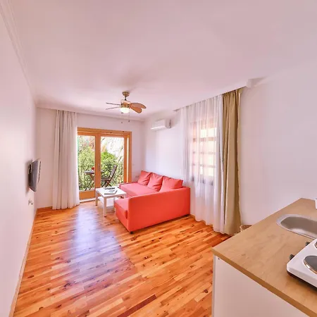 Yoga House 3*