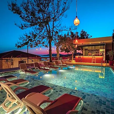 Yoga House 아파트호텔 3*