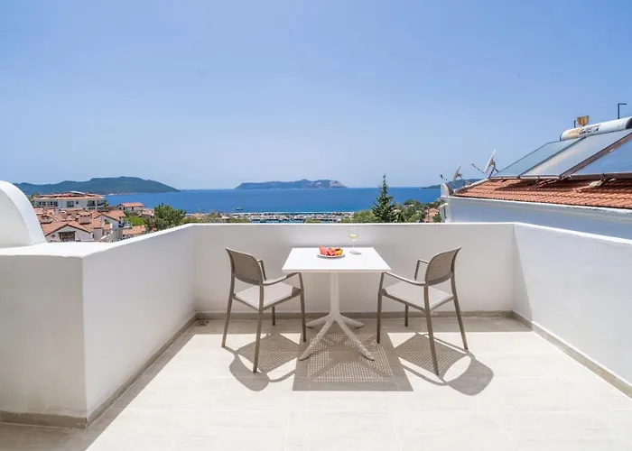 Aparthotel Yoga House 3*